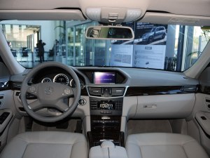 E 2013 E260L CGI